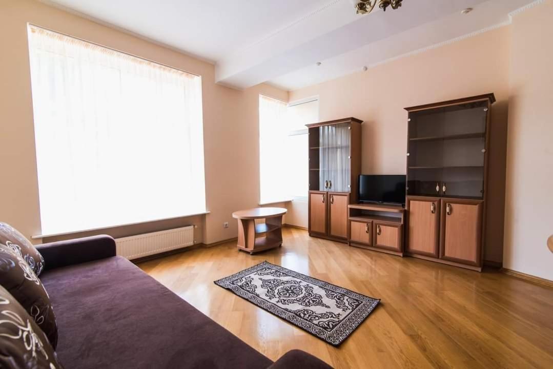 Koncha-Zaspa Spa Hotel Svaljava Eksteriør bilde